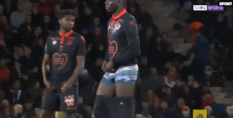 阿尔托贝利：那不勒斯目标应是欧冠；大家不要给皮奥施加压力（阿尔托贝利：那不勒斯应剑指欧冠，别给皮奥施压）