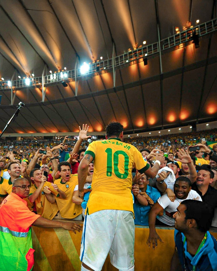 马斯切拉诺：让苏牙替补不是容易的决定，我们周中就沟通过（马斯切拉诺：安排苏亚雷斯替补并不轻松，我们已在周中提前沟通）