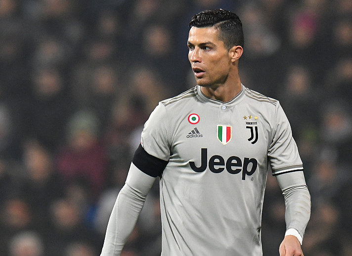 英超积分榜更新：曼城榜首压力加大,（英超最新积分榜：曼城领跑压力加剧）